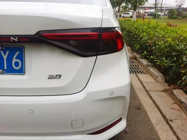 TOYOTA Asian lion 2.0L CVT Pioneer Edition
