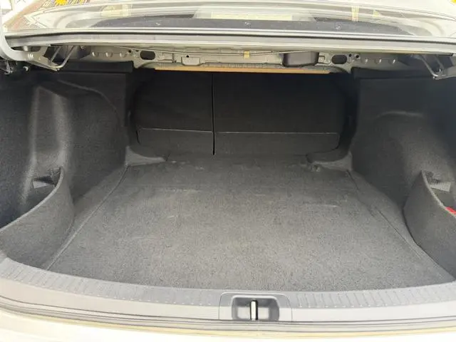 TOYOTA Lei Ling 185T CVT Sports Edition