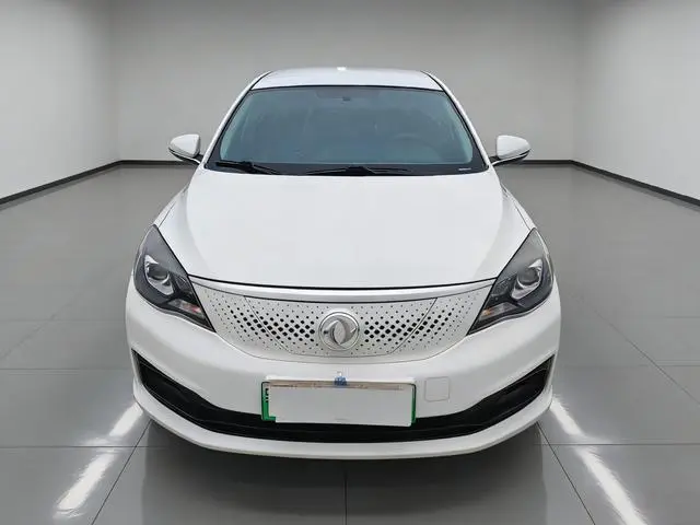 Dongfeng Fengshen Dongfeng Fengshen E70 Second facelift 500 Super Exclusive Edition