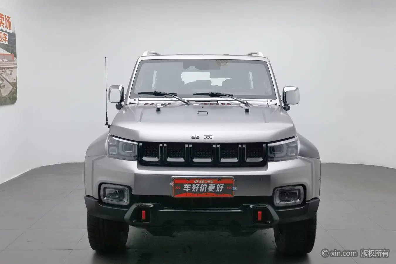 Beijing Beijing off-road BJ40 2.3T automatic four-wheel drive Blade Hero Edition Extreme type