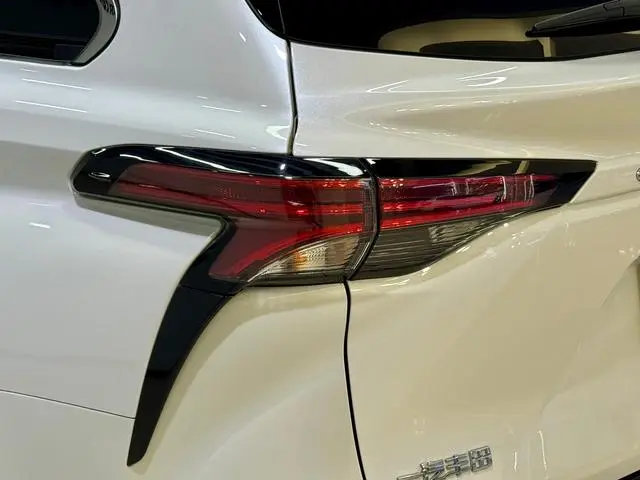 TOYOTA Grevia Smart hybrid dual engine 2.5L four-wheel drive Premium PLUS Edition