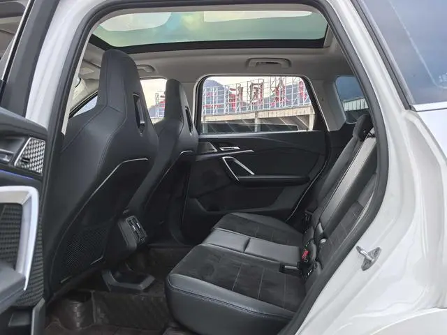 BMW BMW X1 sDrive25Li M sports suit