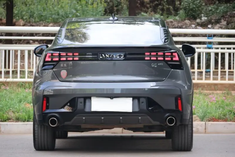 LYNK & CO Lynk 05 2.0TD four-wheel drive Halo