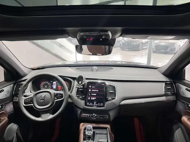 Volvo Volvo XC90 PHEV E-drive hybrid T8 Zhizun Deluxe Edition 7 Seats