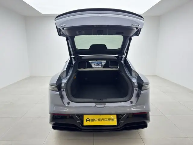 Dongfeng eπ eπ007 Pure electric 530Pro version