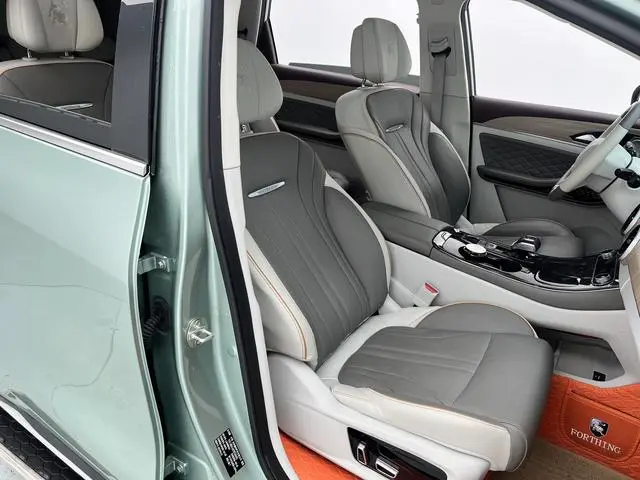 Dongfeng Fengxing Popular yachts 1.5T DCT Wave by Wave version