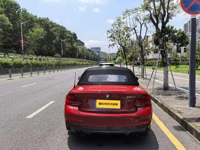 BMW BMW 2 Series (imported) 225i Convertible coupe M sports suit