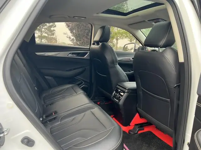 Changan Changan CS85 COUPE 1.5T dynamic version