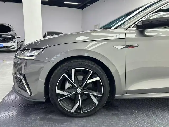 Skoda Octavia PRO ZI280 DSG Performance Edition