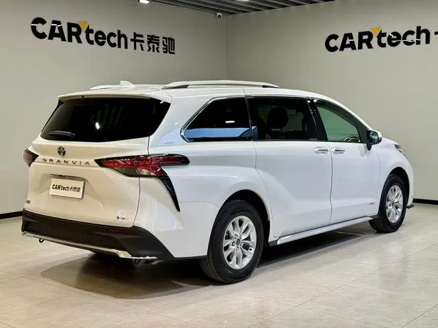 TOYOTA Grevia Smart electric hybrid dual engine 2.5L two-wheel drive comfort version