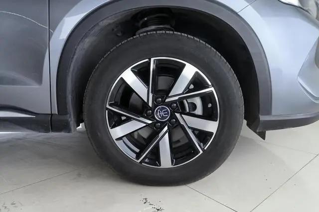 BYD Song Pro DM DM-i Champion Edition 71km Transcendent Type
