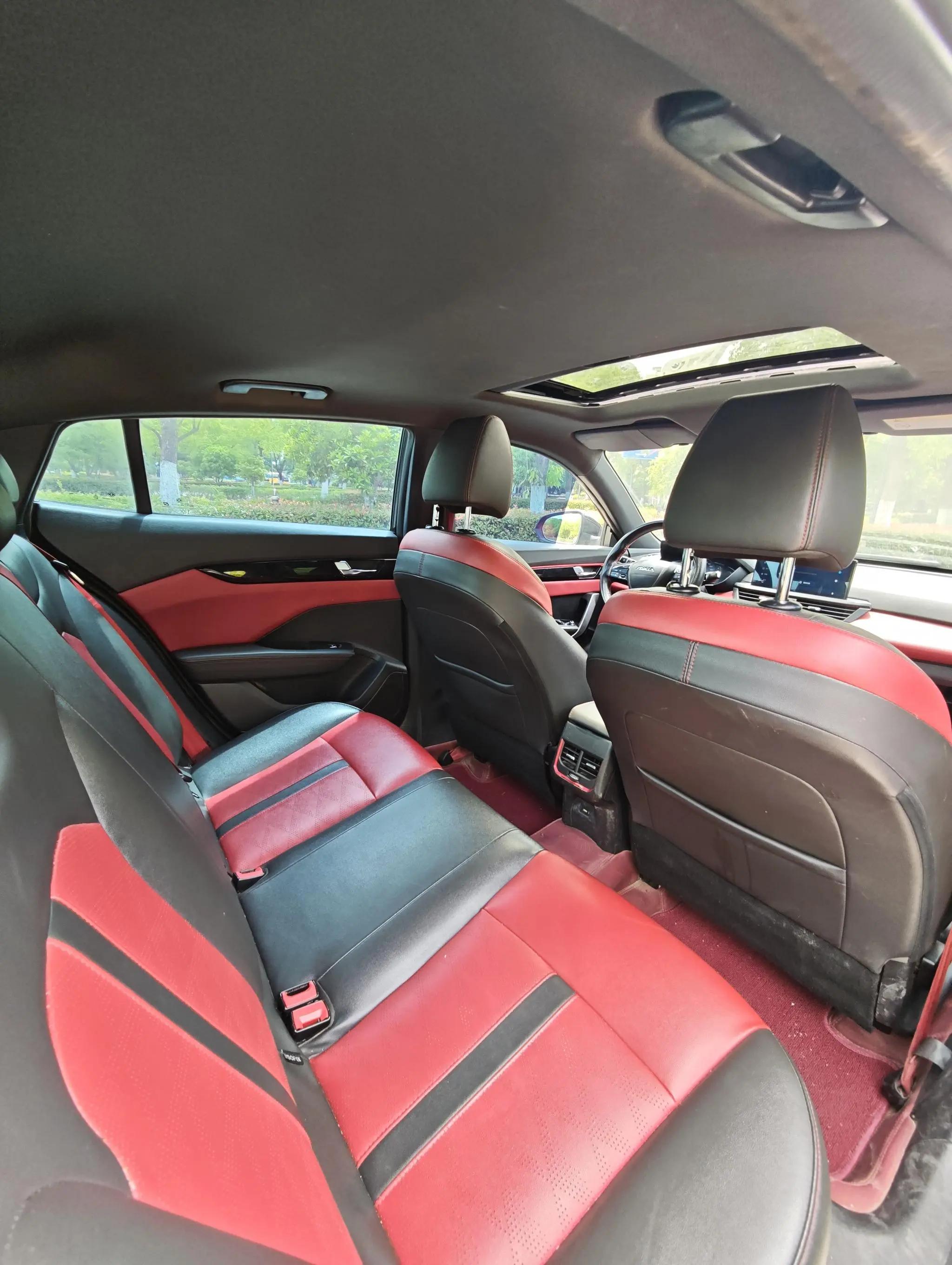 Dongfeng Fengshen Yi Hyun 230T Automatic Tiger Roar Version