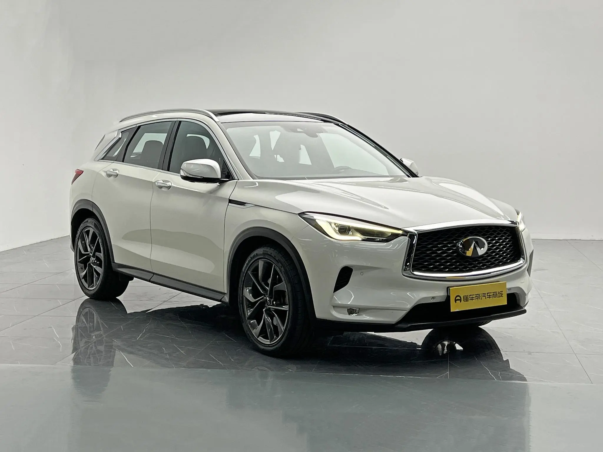 Infiniti Infiniti QX50 2.0T four-wheel drive smart version