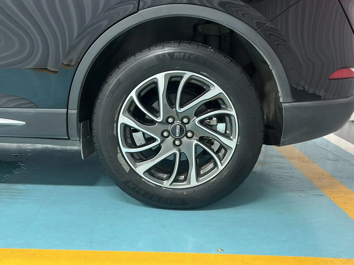 Lincoln Adventurer 2.0T four-wheel drive Zunya Edition