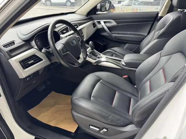 Geely Boyue 1.8TD automatic two-wheel drive intelligent 4G connected version