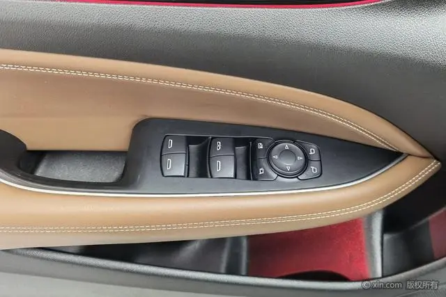 Buick Regal 20T Elite Country VI