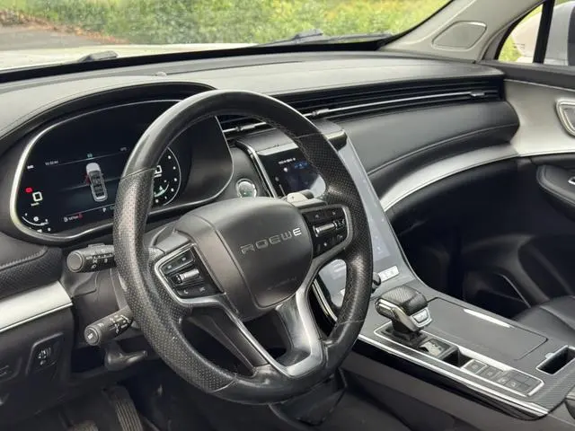 Roewe Roewe RX5 MAX 300TGI Automatic Smart Cockpit Deluxe Edition