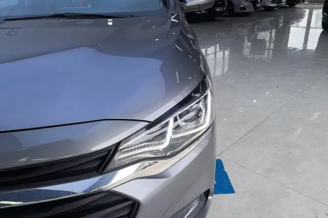 Chevrolet Cruze 320 Automatic Enjoy Edition