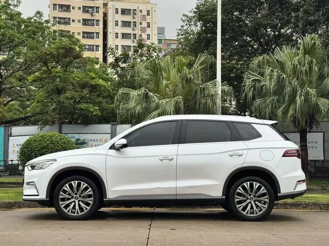 BYD Song Pro DM DM 1.5T four-wheel drive performance version luxury