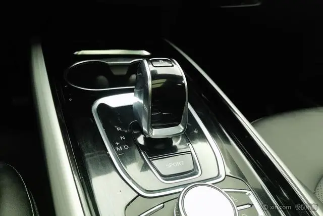 EXEED Xingtu Lingyun 1.6T two-wheel drive Diamond version
