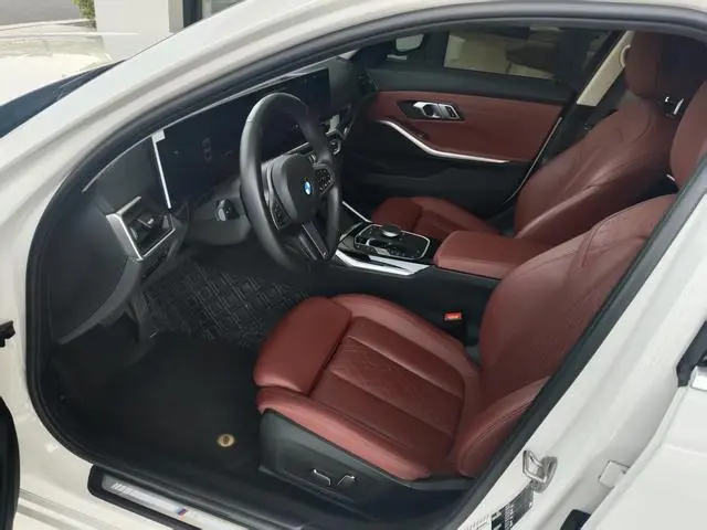 BMW BMW 3 Series 320Li M sports suit