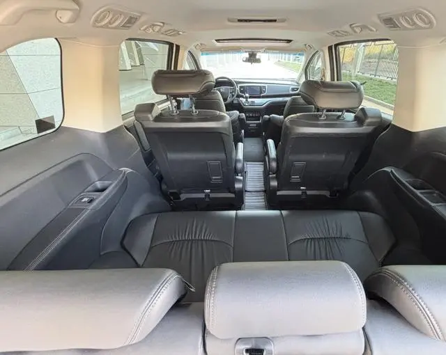 Honda Odyssey 2.0L Rui*Zhixiang Edition