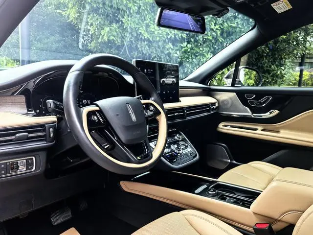 Lincoln Adventurer 2.0T two-wheel drive Zunya edition