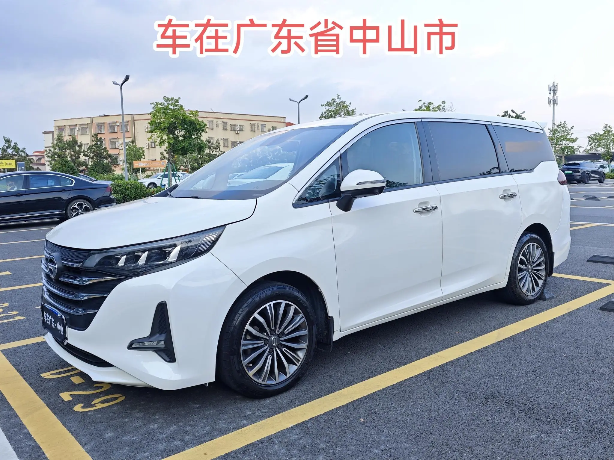 GAC Trumpchi M6 270T automatic Premium Edition 7-seater Country V