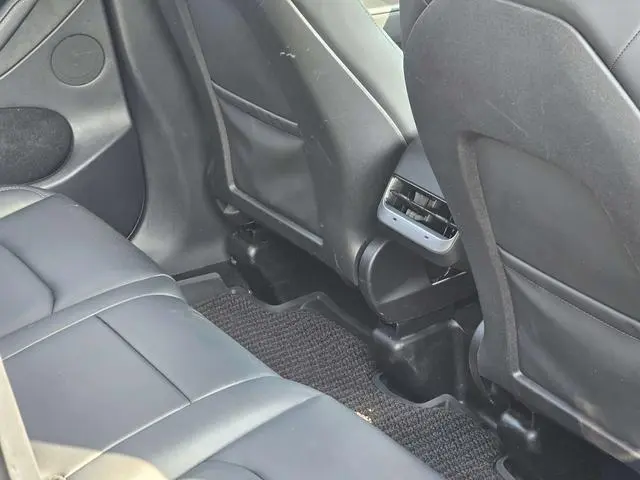 Tesla Model Y Facelifted rear-wheel drive version