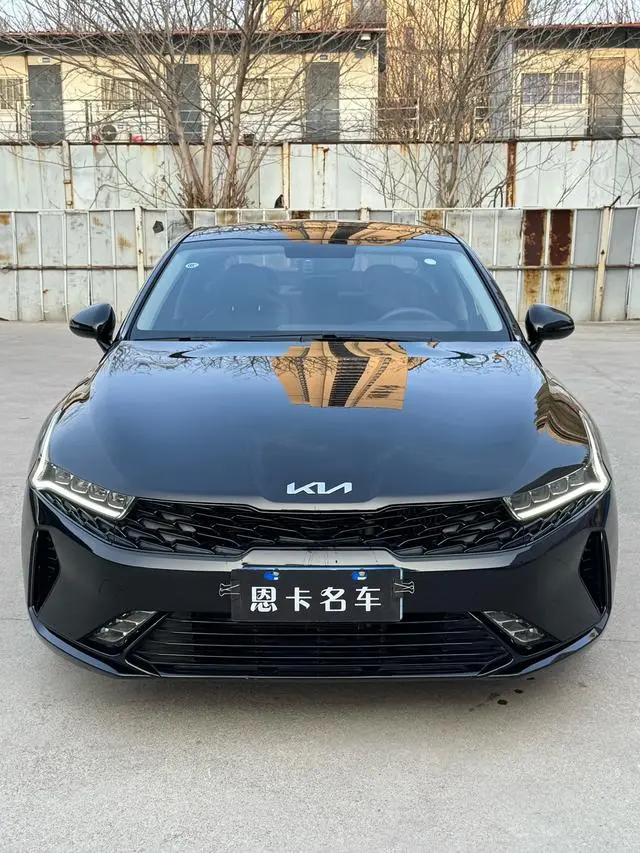 Kia Kia K5 270T CVVD Deluxe Edition