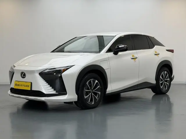 Lexus Lexus RZ 450e DIRECT4 vertical version