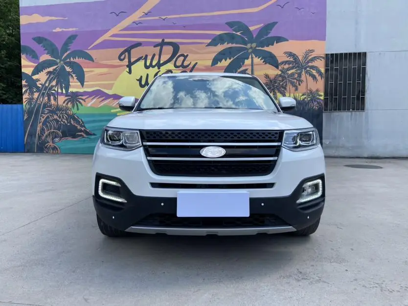 Changan Changan CS95 2.0T two-wheel drive Zhiyuan version