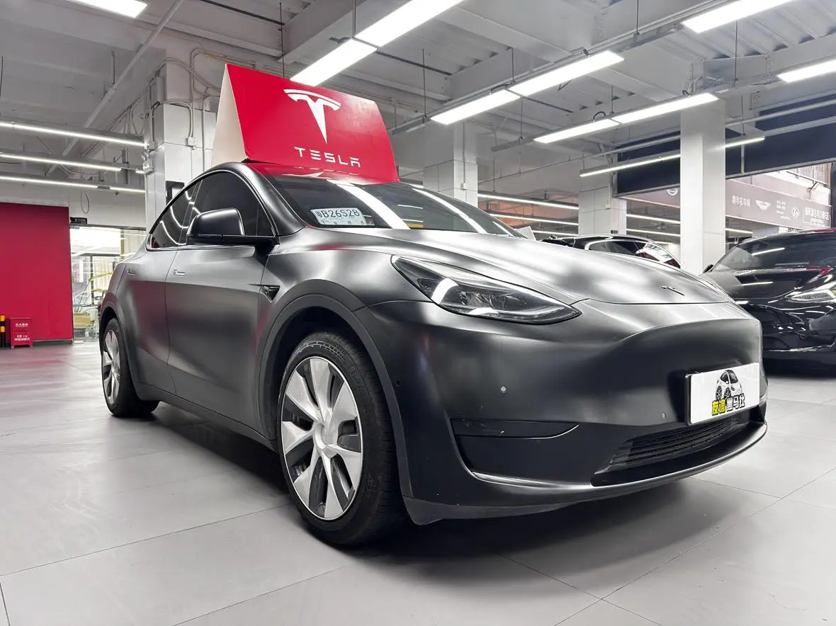 Tesla Model Y Facelifted rear-wheel drive version