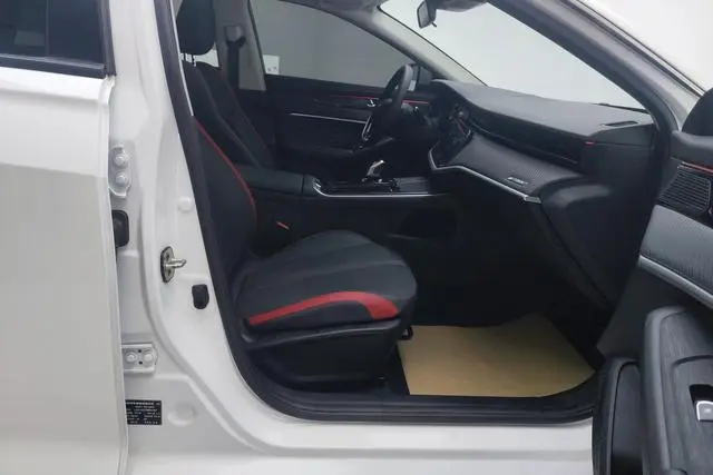 Dongfeng Fengshen Yi Hyun MAX 1.5T Xingchi Version
