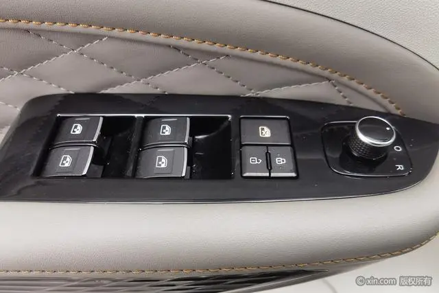 Dongfeng Fengxing Popular yachts 1.5T DCT Wave by Wave version