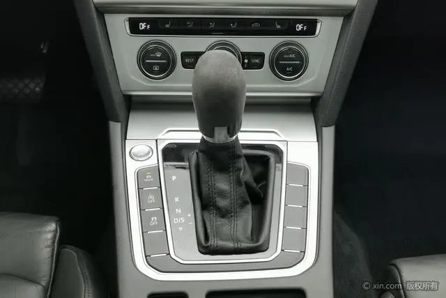 Volkswagen Wei Lan 380TSI two-wheel drive comfort version