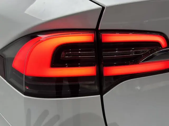 Tesla Model X Long battery life version