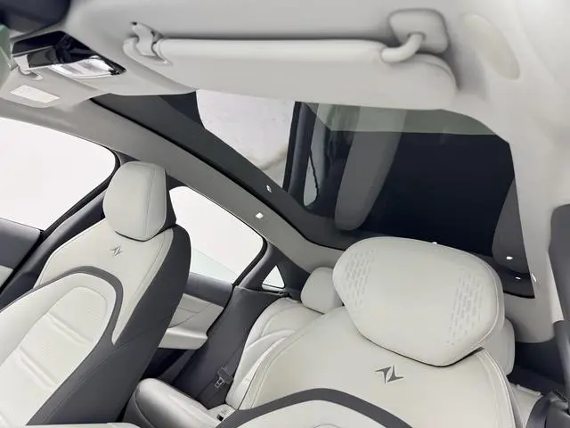 Dongfeng eπ eπ007 Pure electric 540 four-wheel drive Max version