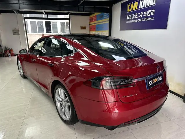 Tesla Model S 70D