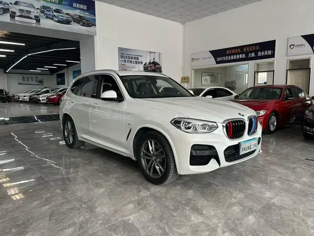 BMW BMW X3 xDrive28i M sports suit