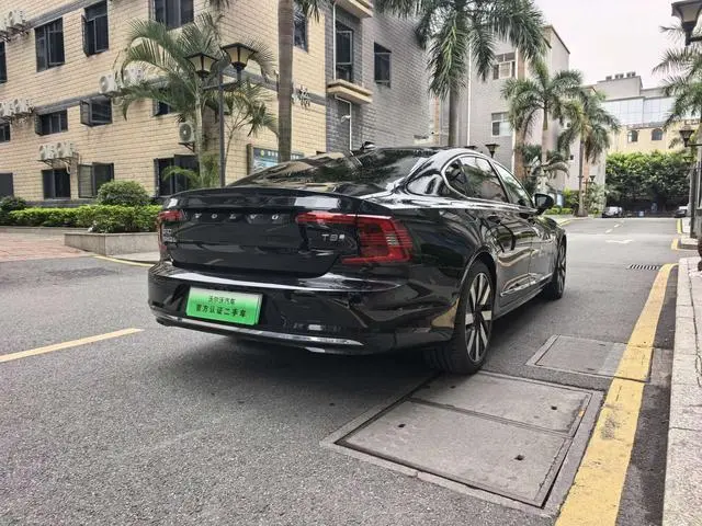 Volvo Volvo S90 PHEV T8 four-wheel drive long battery life Zhiya Deluxe Edition
