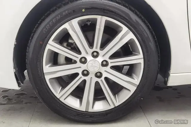 Peugeot Peugeot 408 1.6T Automatic Deluxe Edition