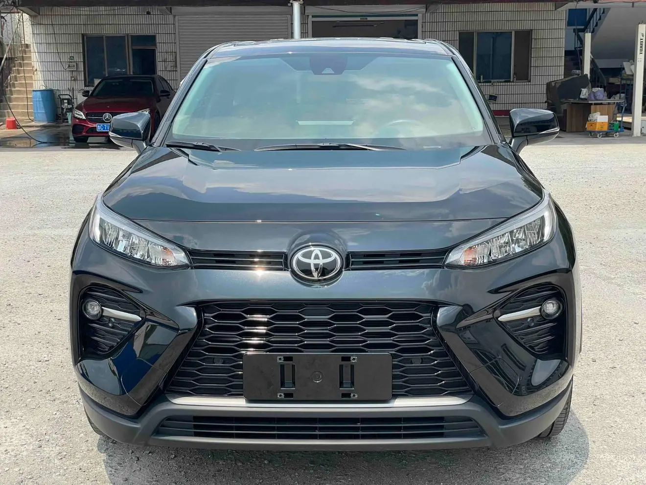 TOYOTA Wilanda 2.0L two-wheel drive deluxe edition