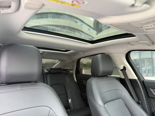 Jaguar Jaguar XFL 2.0T P200 two-wheel drive Elite Deluxe Edition