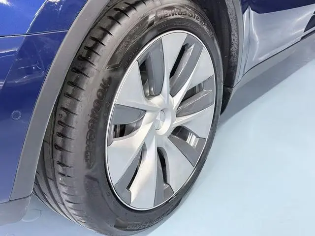 Tesla Model Y Long battery life all-wheel drive version