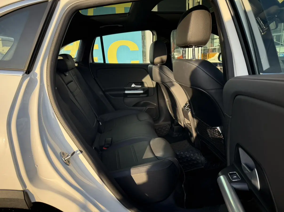 Mercedes-Benz Mercedes-Benz GLA Facelift GLA 200