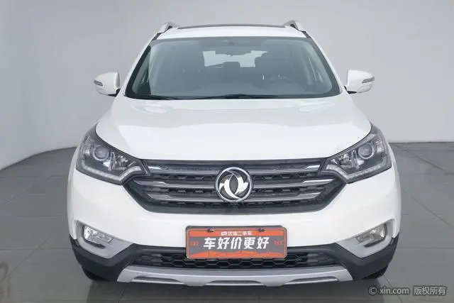 Dongfeng Fengshen Dongfeng Fengshen AX7 2.0L automatic Zhiyi type