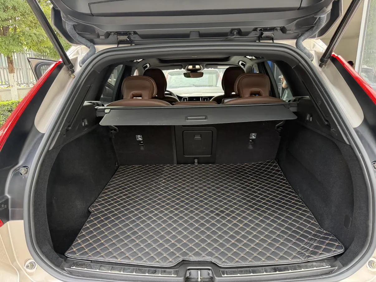 Volvo Volvo XC60 PHEV T8 four-wheel drive long battery life Zhiyuan Deluxe Edition