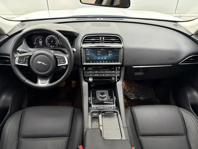 Jaguar Jaguar F-PACE 2.0T four-wheel drive Urban Exclusive Edition