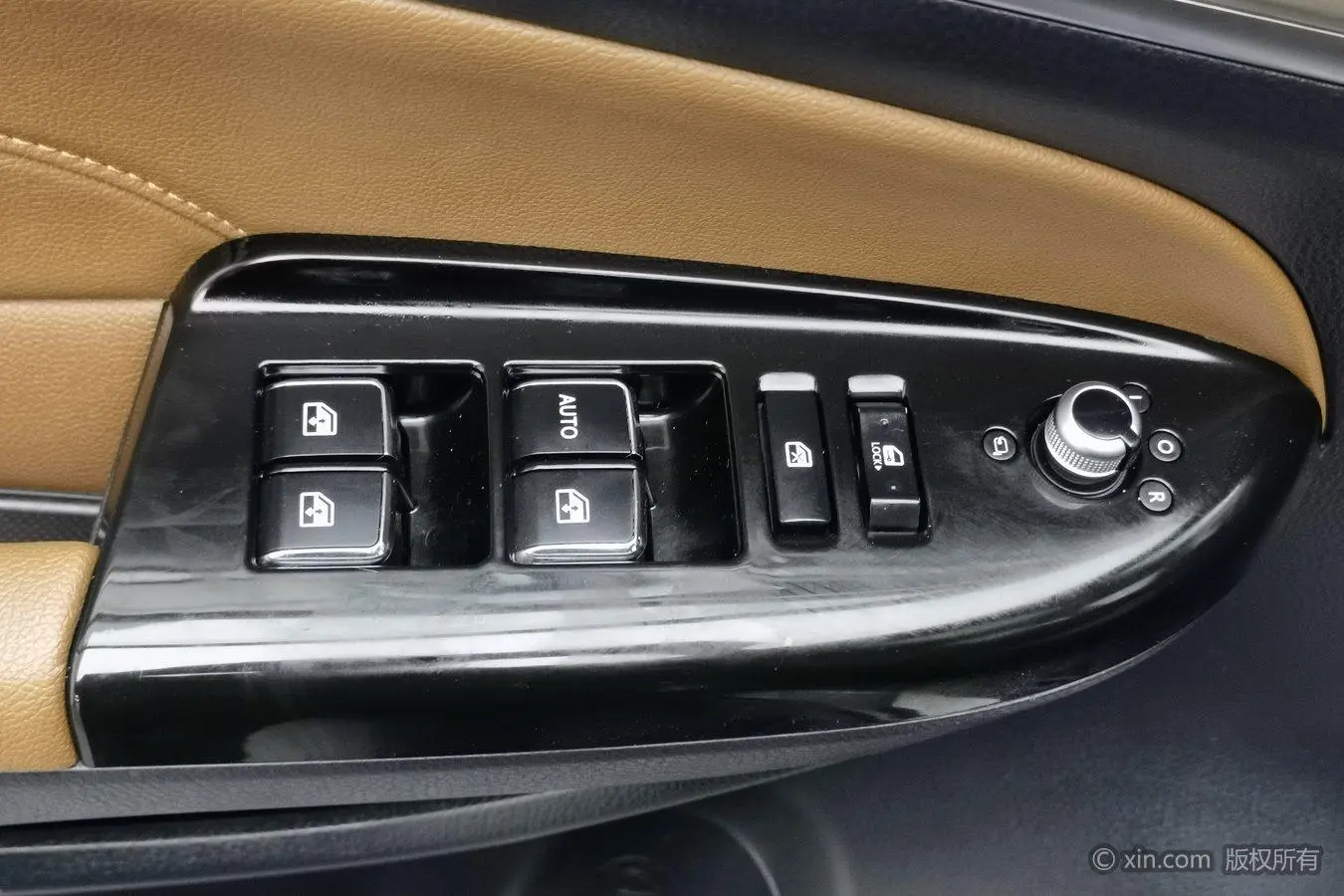 Changan Changan CS95 2.0T two-wheel drive Zhiyuan version